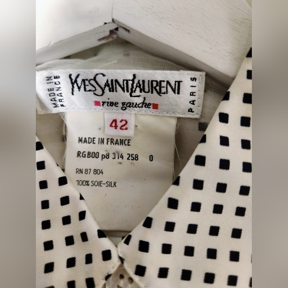 YVES SAINT LAURENT VINTAGE BLACK AND WHITE CUBES ASYMMETRICAL CUT SHIRT SIZE 12 - Picture 5 of 14